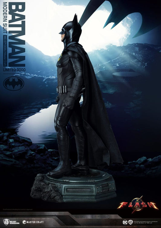 Batman Master Craft Statue Batman Modern Suit 42 cm Image 2