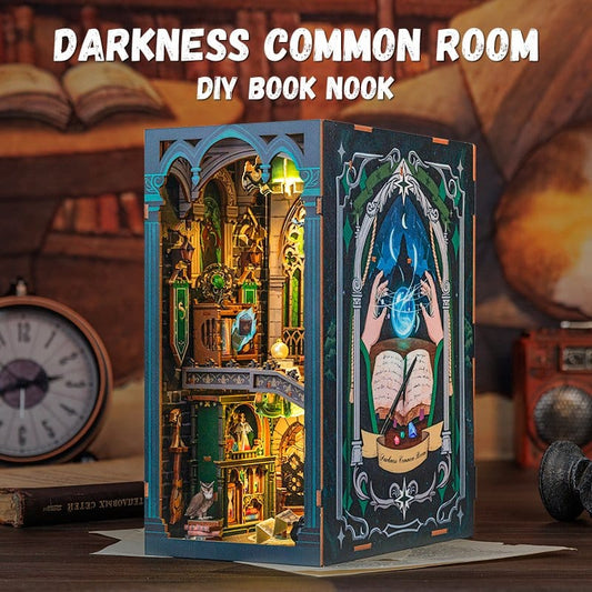 Book Nook Darkness Common Room 23 x 11 cm Image 2