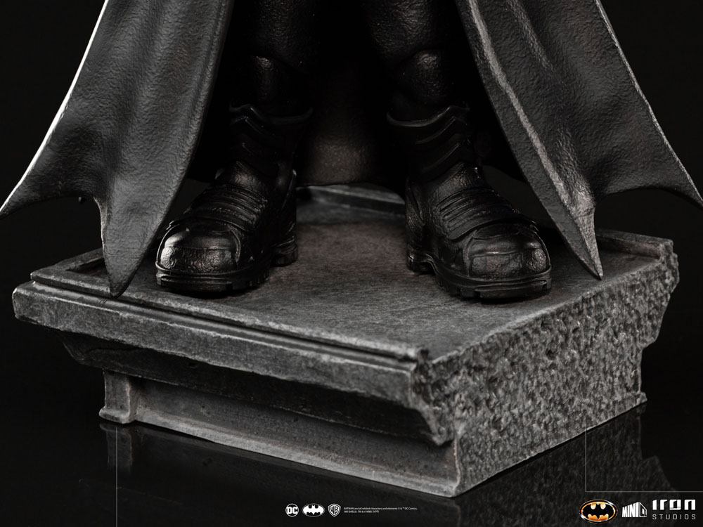 Batman 89 Mini Co. PVC Figur Batman 18 cm Image 8