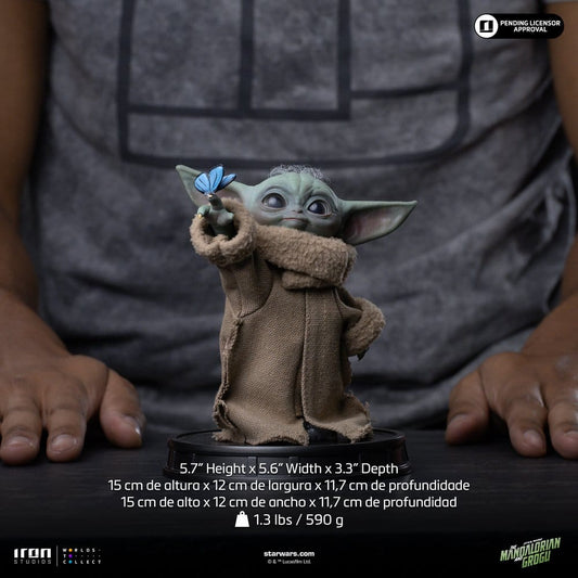 The Mandalorian & Grogu Grogu Collection Statue Grogu Butterfly Wonder Image 2