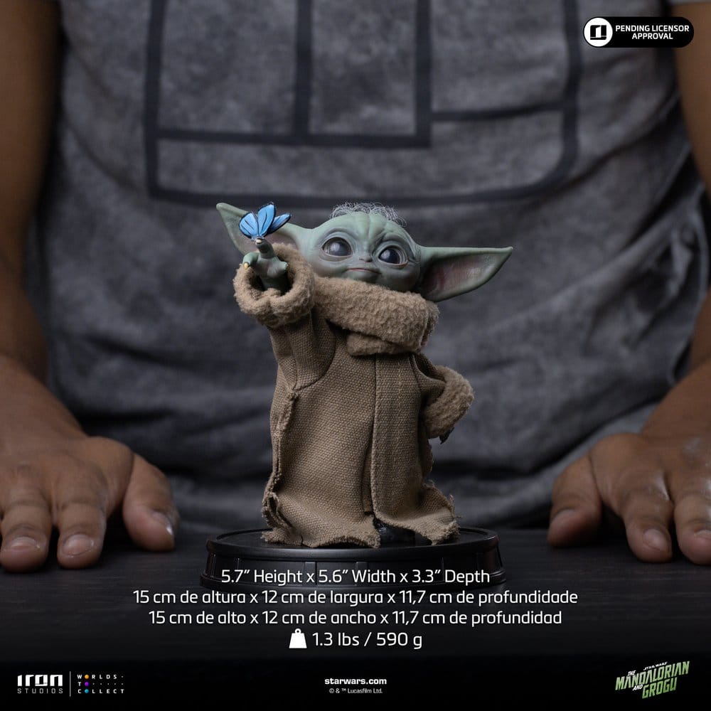 The Mandalorian & Grogu Grogu Collection Statue Grogu Butterfly Wonder Image 2