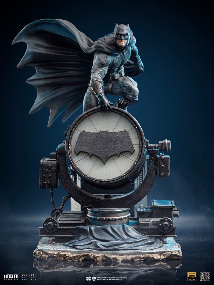 Zack Snyder's Justice League Deluxe Art Scale Statue 1/10 Batman on Batsignal 28 cm Image 15
