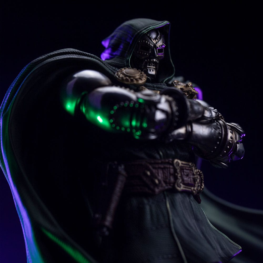 The Infinity Gauntlet Marvel Legends Diorama Art Scale Statue 1/10 Doctor Doom 30 cm Image 4