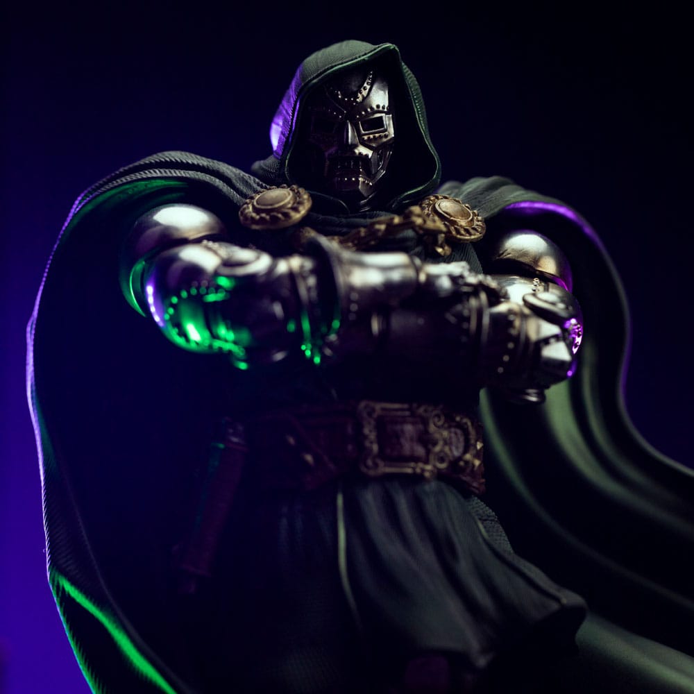 The Infinity Gauntlet Marvel Legends Diorama Art Scale Statue 1/10 Doctor Doom 30 cm Image 7