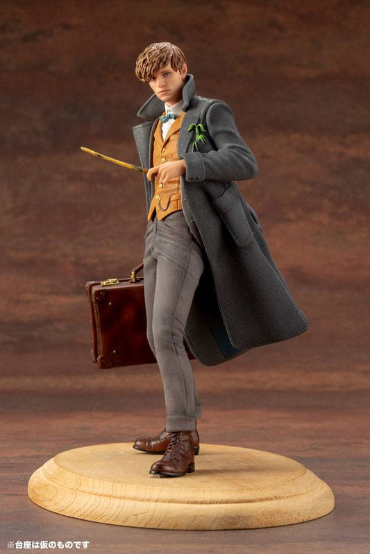 Phantastische Tierwesen 2 ARTFX+ Statue 1/10 Newt Scamander 18 cm Image 2