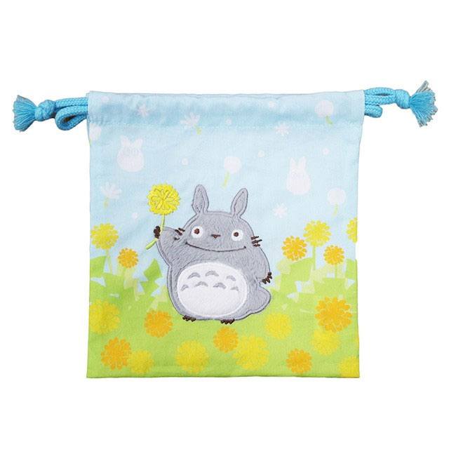 Mein Nachbar Totoro Stoffbeutel Totoro with Flowers 20 x 19 cm Image