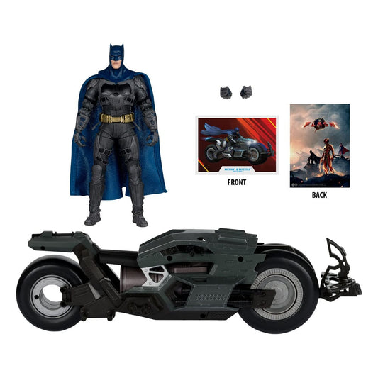 The Flash DC Multiverse Fahrzeug Batcycle with Batman Image 2