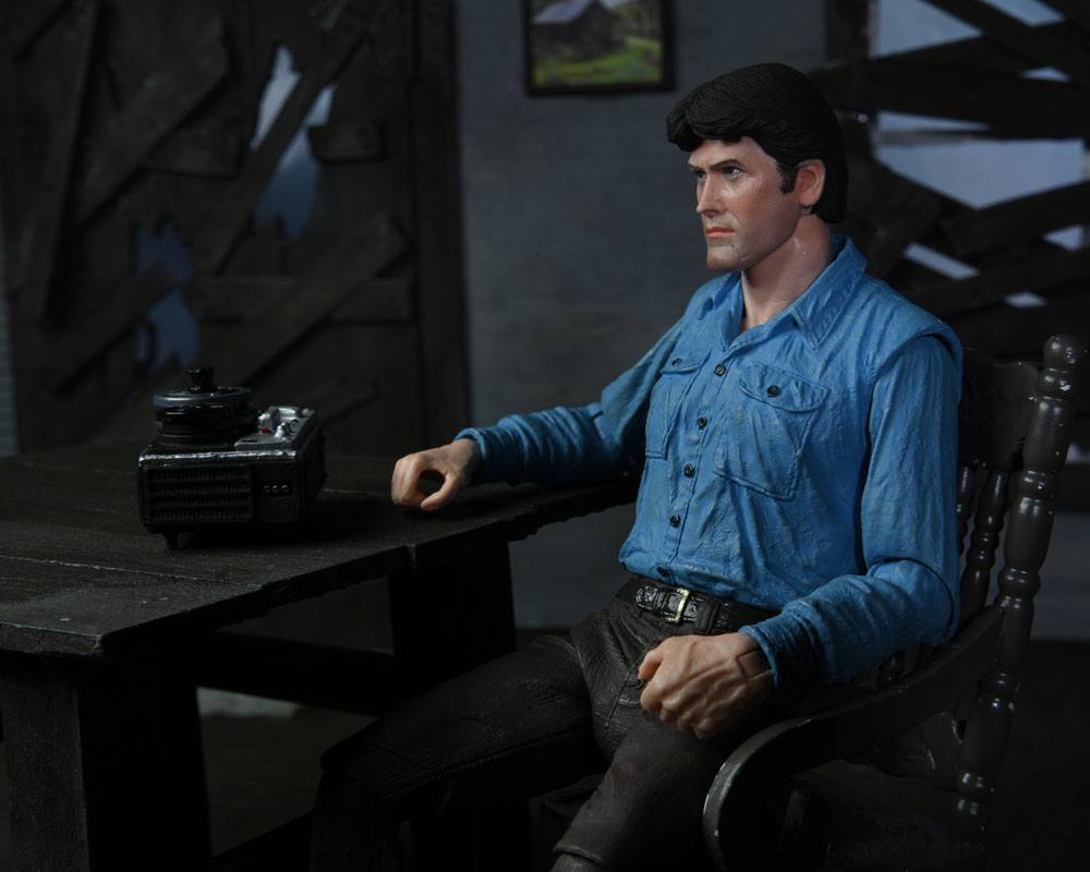 Tanz der Teufel Actionfigur Ultimate Ash 18 cm Image 3