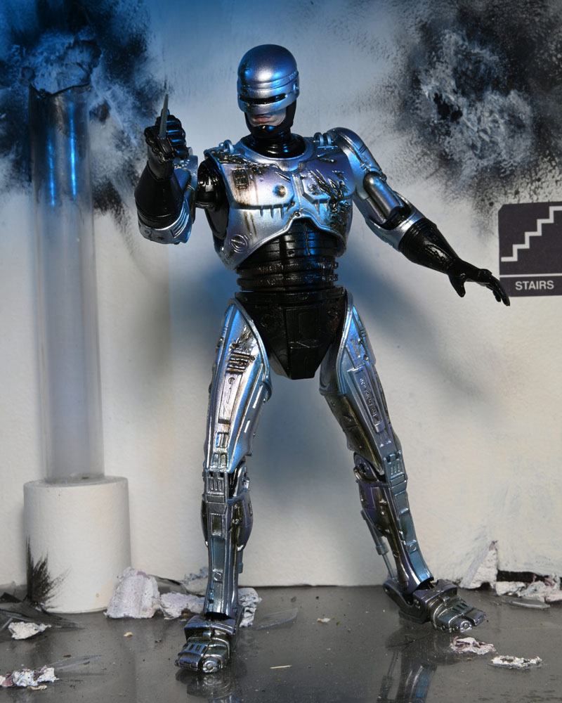 RoboCop Actionfigur Ultimate Battle Damaged RoboCop with Chair 18 cm Image 4
