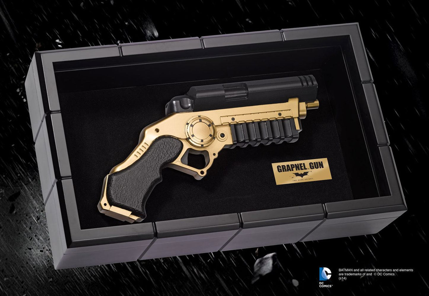 Batman The Dark Knight Replik 1/1 Enterhakenpistole Image