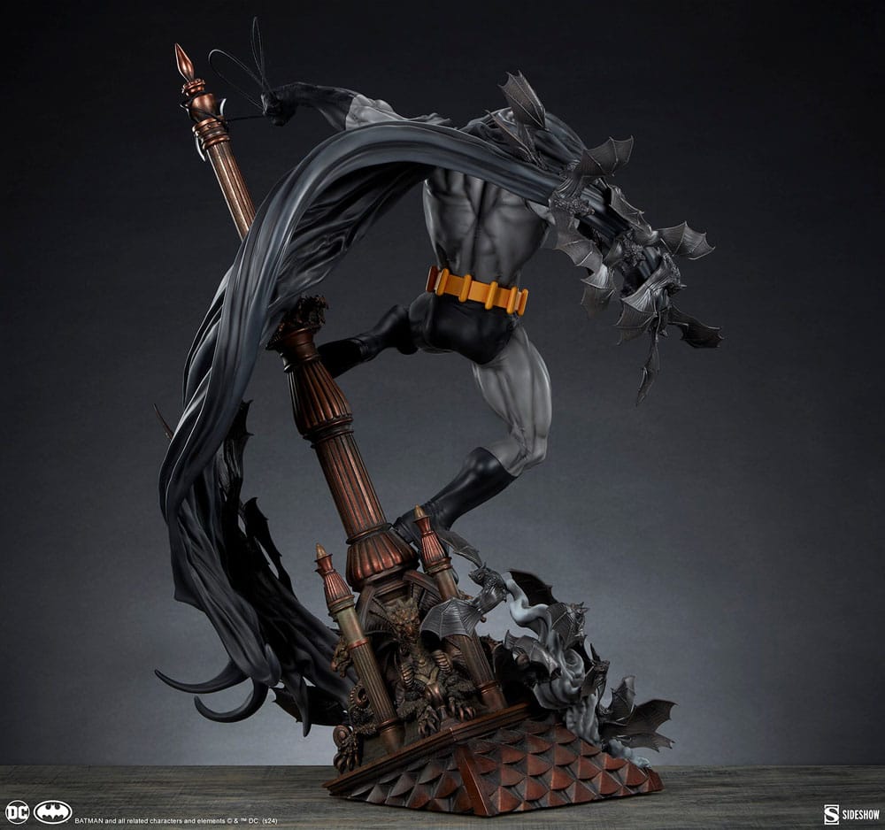 DC Comics Premium Format Statue Batman (Black Variant) Sideshow Exclusive 68 cm Image 7