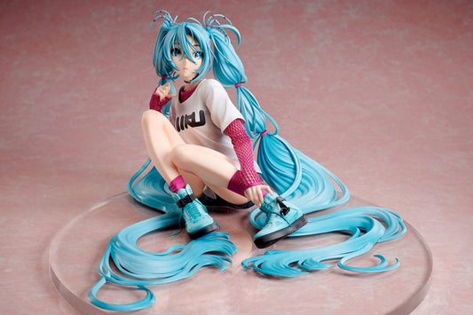 Hatsune Miku Statue 1/4 Yoneyama Mai The Latest Street Style "Cute" 17 cm Image 2