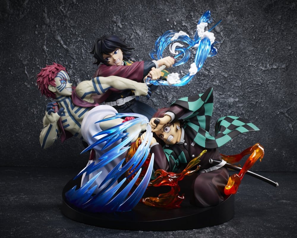 Demon Slayer: Kimetsu no Yaiba PVC Figur Tanjiro Kamado & Giyu Tomioka & Akaza 13 cm Image 2