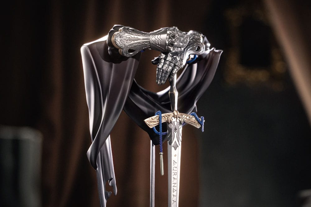 Reverse: 1999 Limepie Series PVC Statue Knight 17 cm Image 3