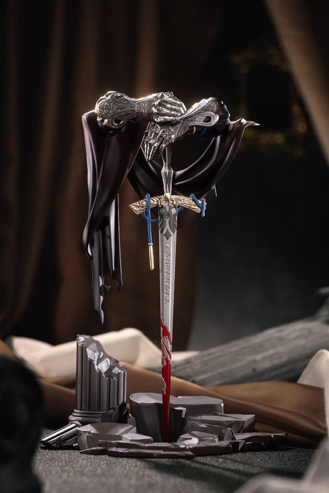 Reverse: 1999 Limepie Series PVC Statue Knight 17 cm Image 9