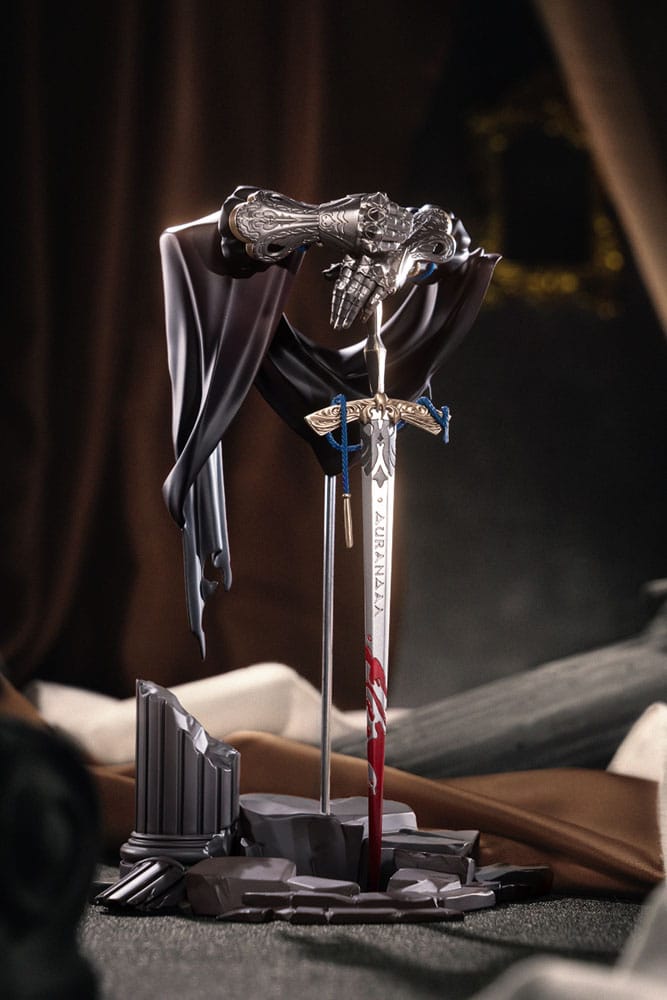 Reverse: 1999 Limepie Series PVC Statue Knight 17 cm Image 10