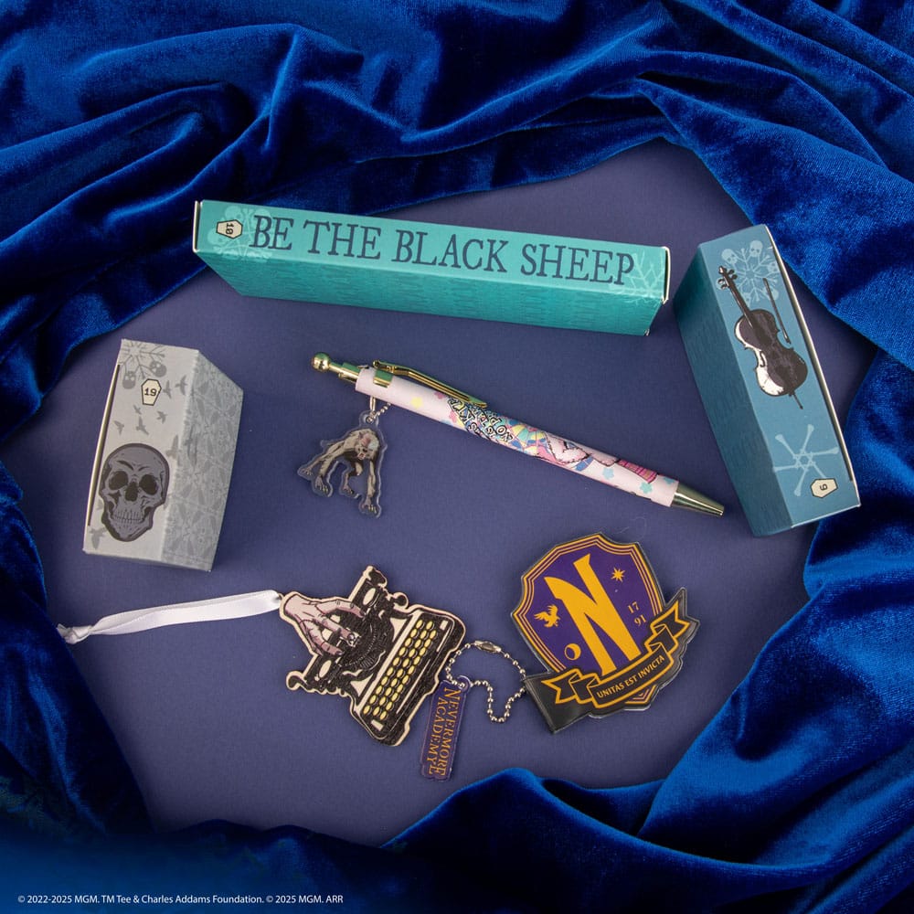 Wednesday Adventskalender Deluxe 2025 Image 4