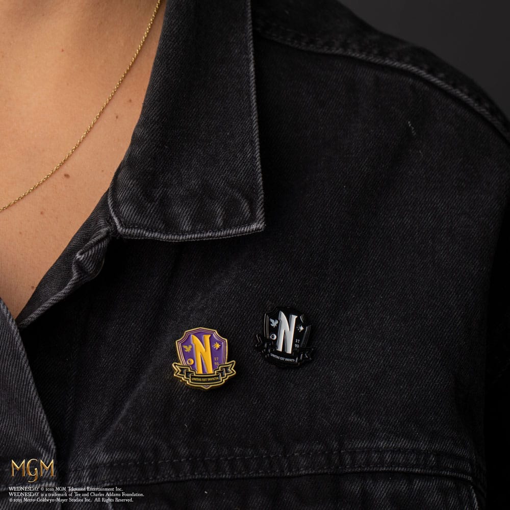 Wednesday Ansteck-Pins 2er-Pack Nevermore Academy Image 4