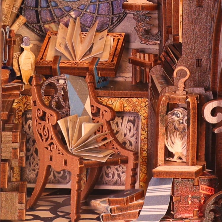 Book Nook Nebula Common Room 23 x 11 cm Image 9