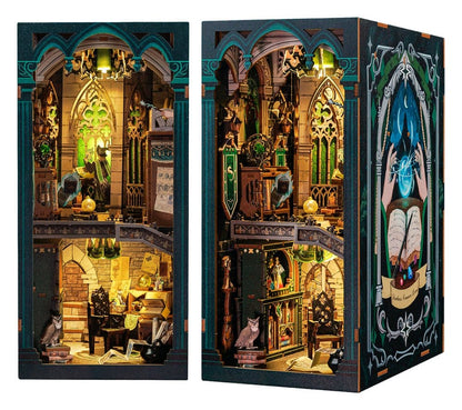 Book Nook Darkness Common Room 23 x 11 cm Image 1