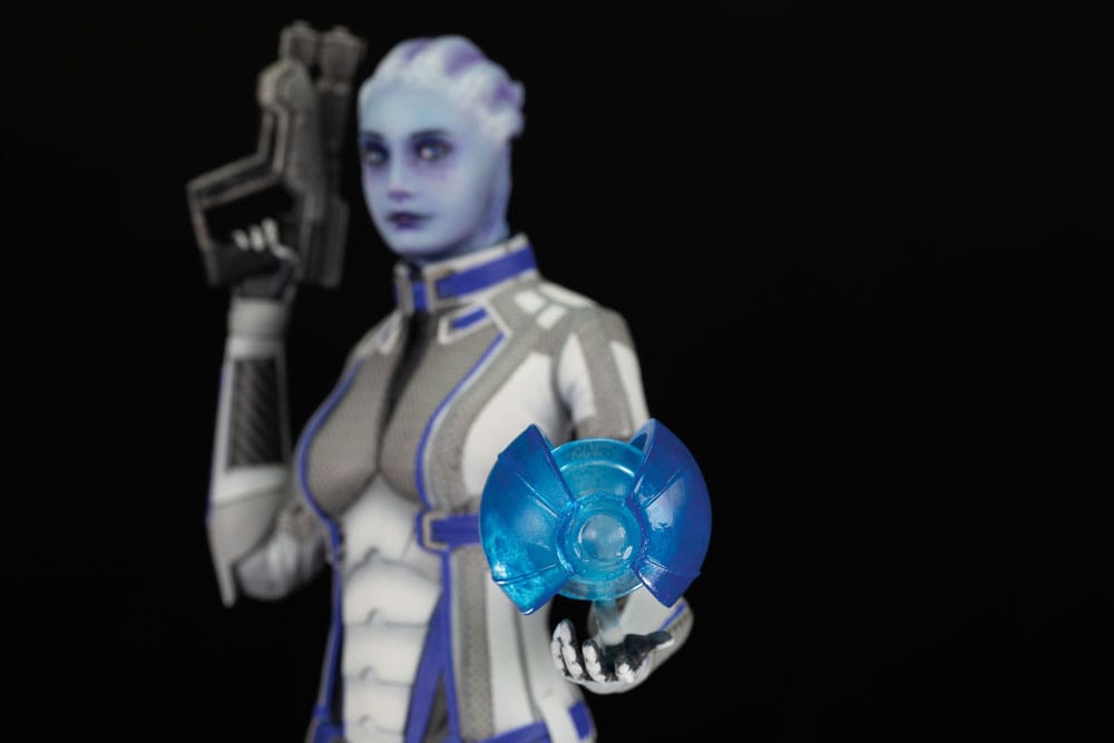 Mass Effect PVC Statue Liara T'Soni 22 cm Image 3