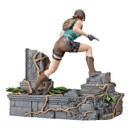 Tomb Raider PVC Statue Lara Croft 24 cm Image 4