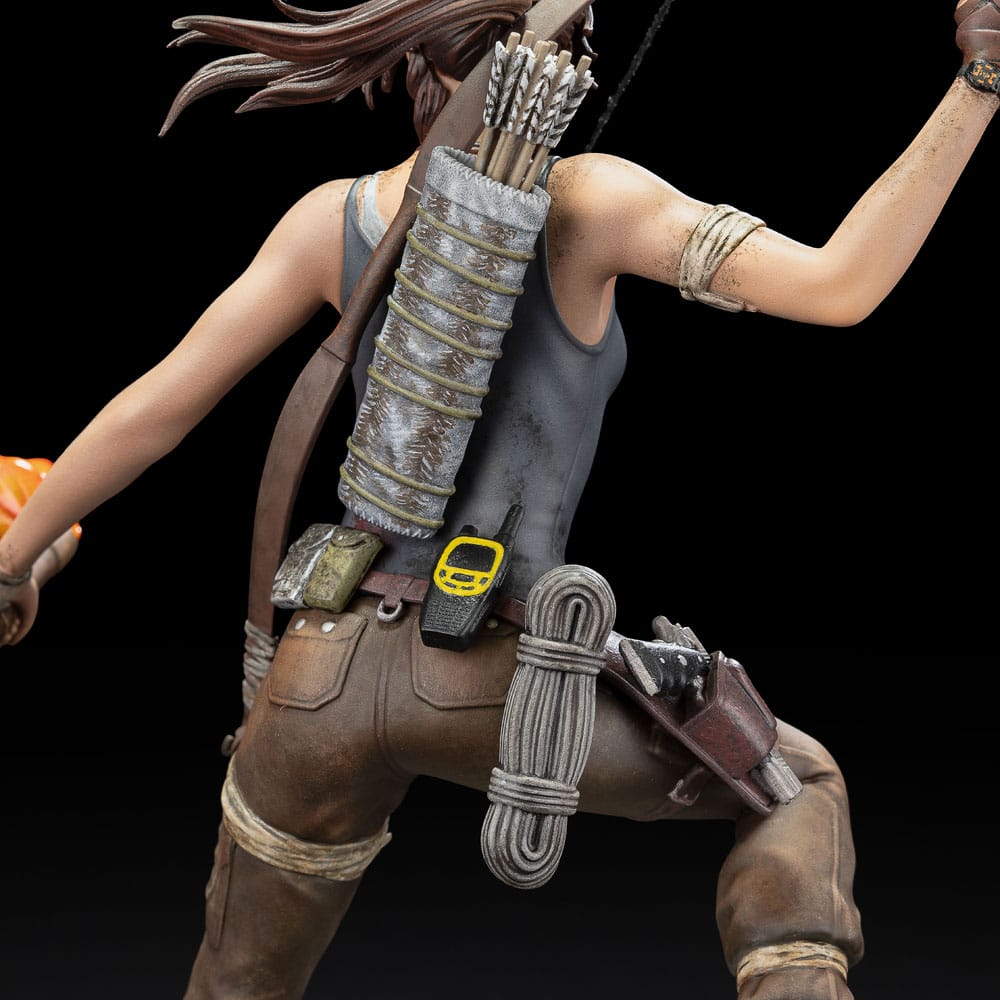 Tomb Raider PVC Statue Lara Croft Survivor Era 33 cm Image 8