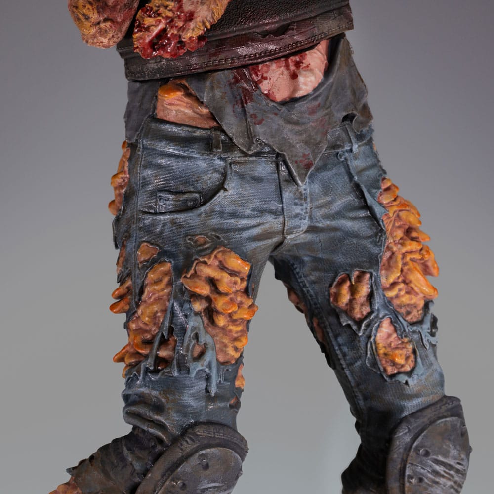 The Last of Us Part II PVC Statue Armored Clicker 22 cm Image 3
