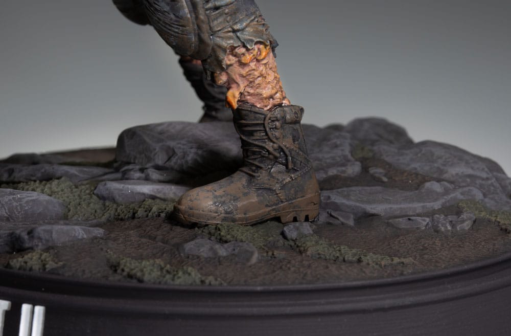 The Last of Us Part II PVC Statue Armored Clicker 22 cm Image 5