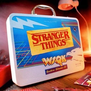Stranger Things Geschenkbox Hawkins Hitmaker Kit Image