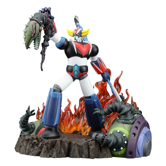 Grendizer Scene Selection 01 PVC Statue Grendizer a cry of Victory 14 cm Image 1