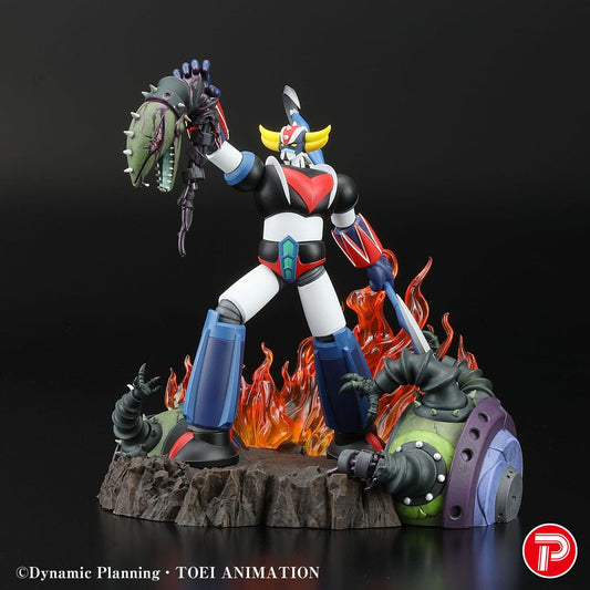 Grendizer Scene Selection 01 PVC Statue Grendizer a cry of Victory 14 cm Image 2