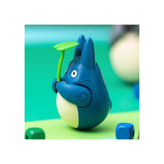 Mein Nachbar Totoro Figur mit rundem Boden Mid Totoro with leaf 6 cm Image 2