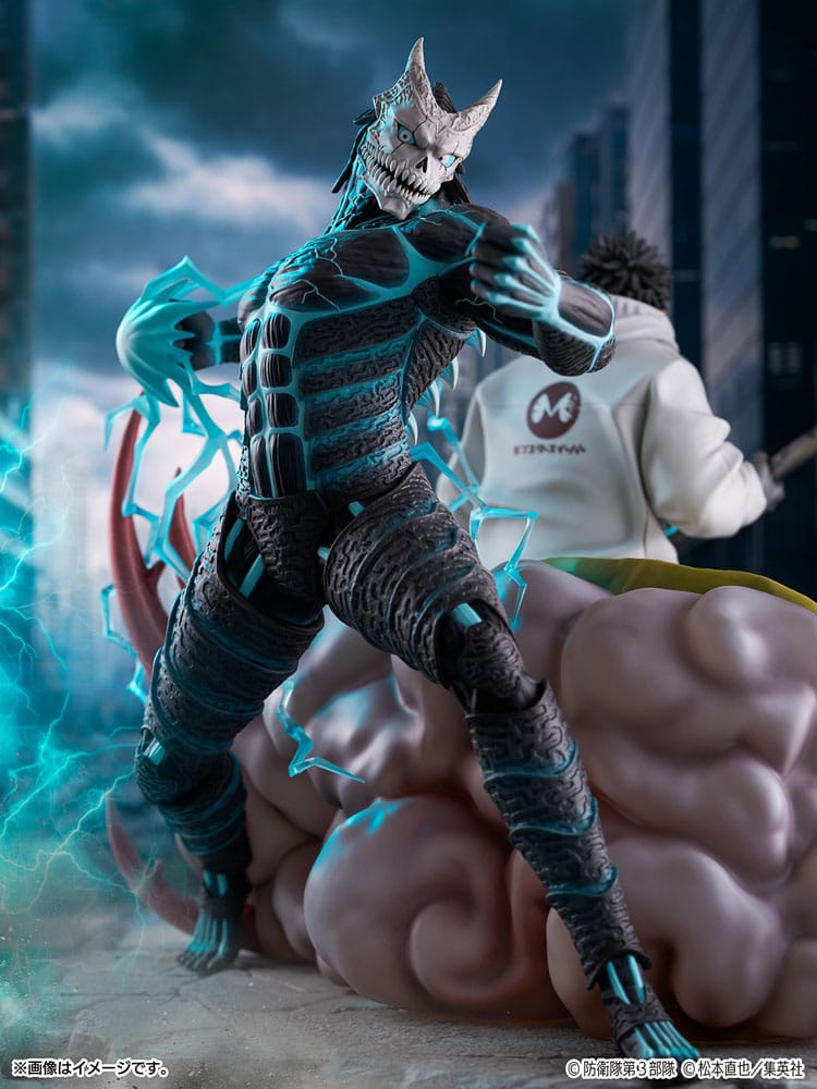 Kaiju No.8 SHIBUYA SCRAMBLE FIGURE PVC Statue 1/7 Kaiju No.8 & Kafka Hibino 29 cm Image 4