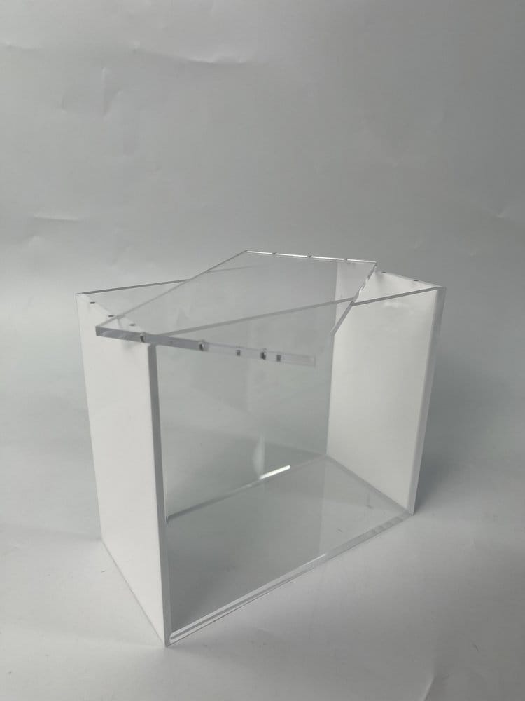 Evoretro Magnetische Acryl Display Case für ETB mit farbigen Seiten - Weiß Image 3
