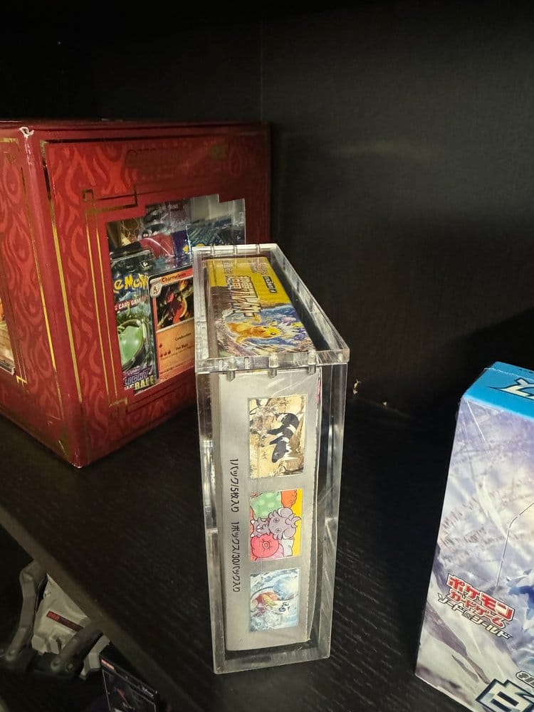 Evoretro Acryl Display Case für Pokémon Große Japanische Booster Box Image 10