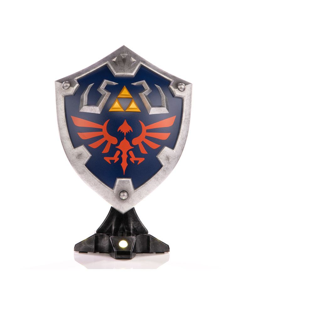 The Legend of Zelda Breath of the Wild PVC Statue Hylian Shield Collector's Edition 29 cm Image 1