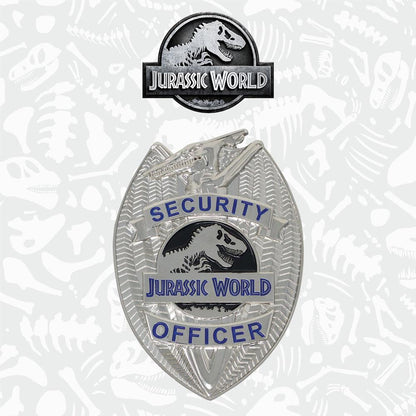 Jurassic World Ansteck-Pin Limited Edition Replica Security Officer Image 6