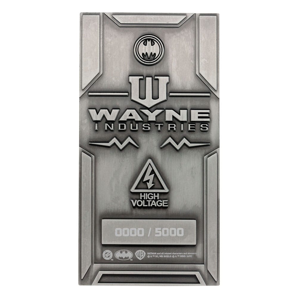 DC Comics Metallbarren Batman Armour Limited Edition Image 3