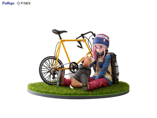 Laid Back Camp F:NEX PVC Statue 1/7 Nadeshiko Kagamihara 13 cm Image 1