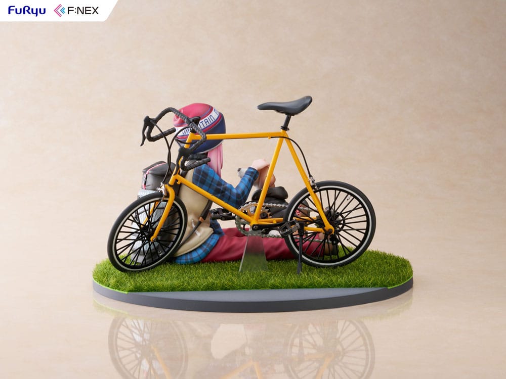 Laid Back Camp F:NEX PVC Statue 1/7 Nadeshiko Kagamihara 13 cm Image 13