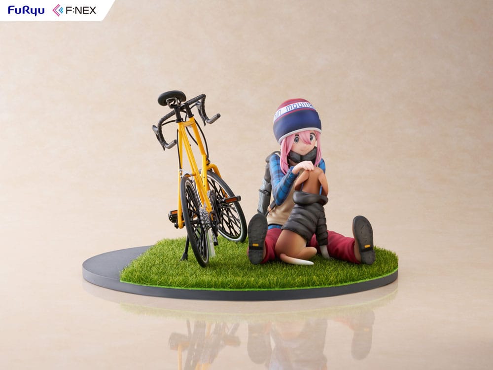 Laid Back Camp F:NEX PVC Statue 1/7 Nadeshiko Kagamihara 13 cm Image 14