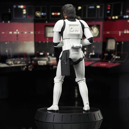 Star Wars Episode IV Milestones Statue 1/6 Han Solo (Stormtrooper Disguise) 40th Anniversary Exclusive 30 cm Image 8