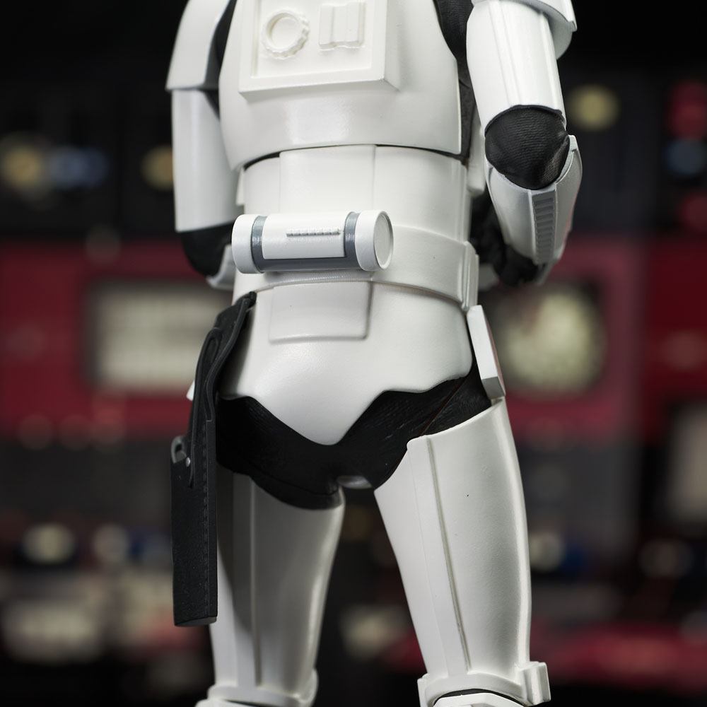 Star Wars Episode IV Milestones Statue 1/6 Han Solo (Stormtrooper Disguise) 40th Anniversary Exclusive 30 cm Image 10
