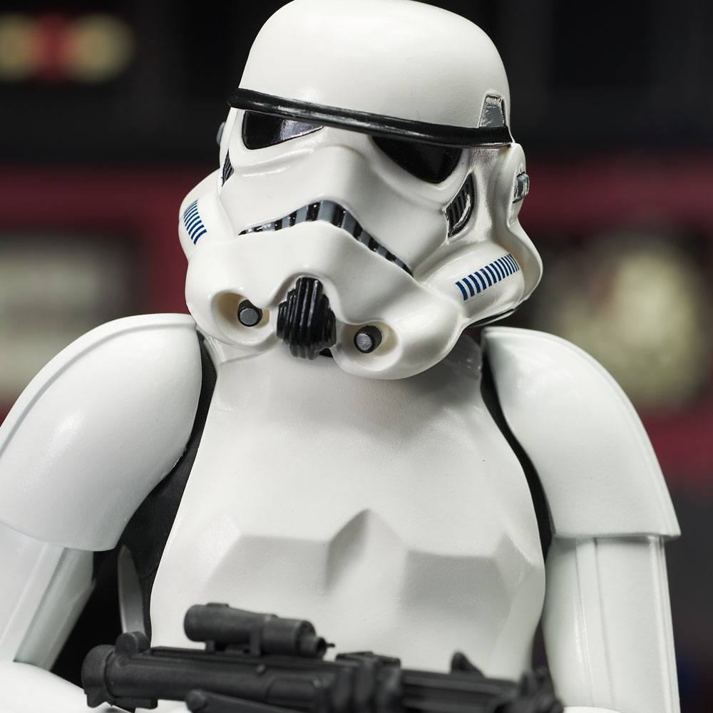 Star Wars Episode IV Milestones Statue 1/6 Han Solo (Stormtrooper Disguise) 40th Anniversary Exclusive 30 cm Image 14