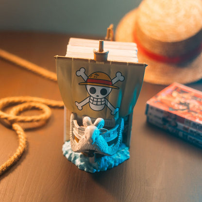 One Piece Buchstützen Flying Lamb Image 4