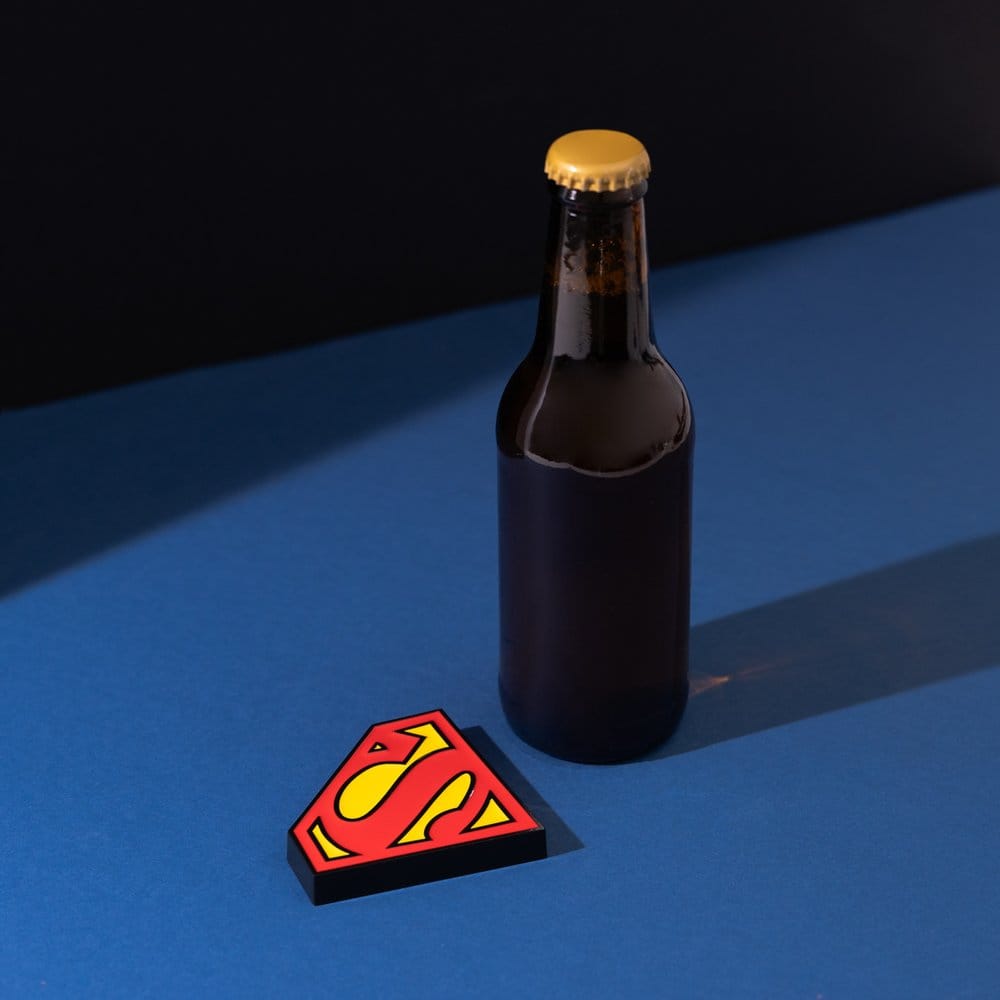DC Comics Magnet mit Flaschenöffner Superman 9 cm Image 3