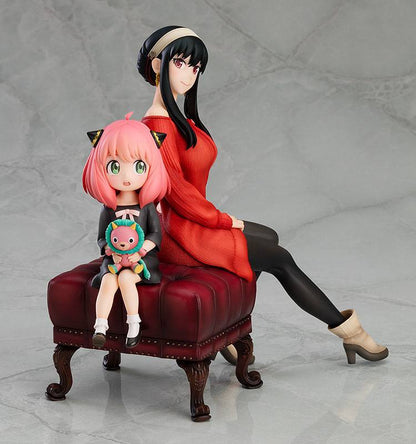 Spy x Family PVC Statue 1/7 Anya & Yor 19 cm Image 3