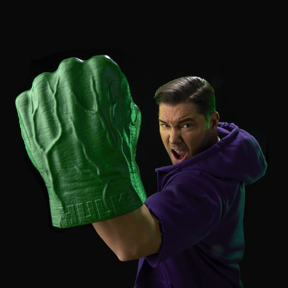 The Incredible Hulk Marvel Legends Premium Roleplay-Fäuste Image 9