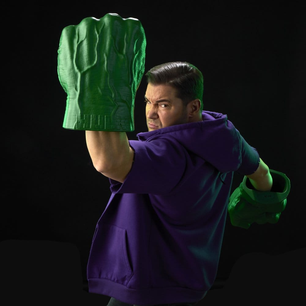 The Incredible Hulk Marvel Legends Premium Roleplay-Fäuste Image 15